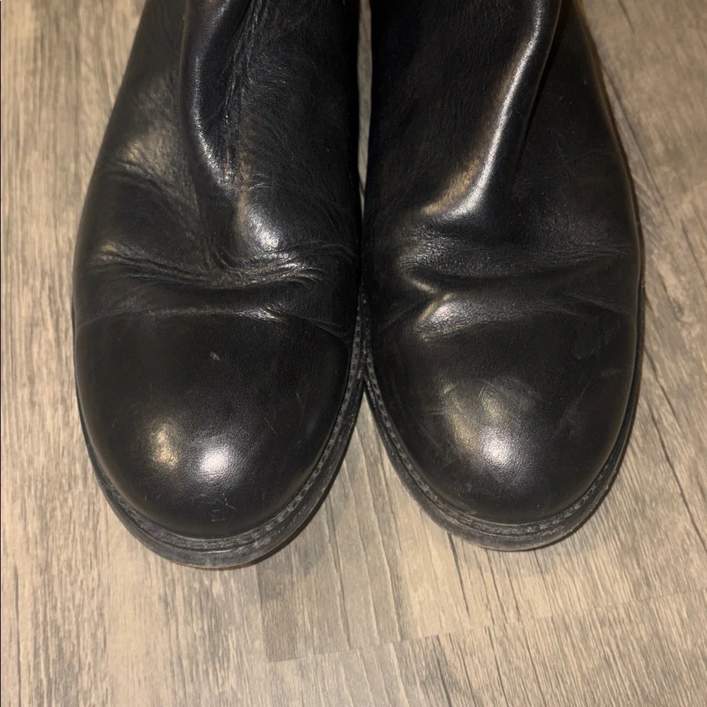 FRYE MELISSA BUTTON 2 woman’s size 8.5 B  Black